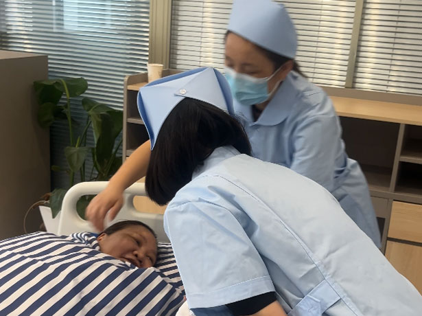 保育师